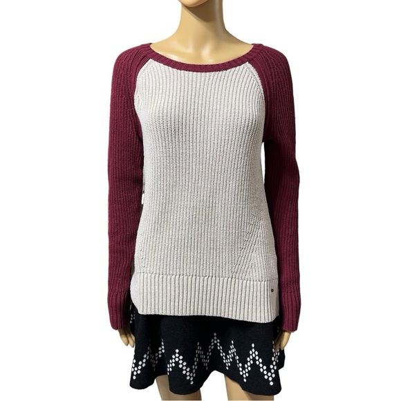 American Eagle Outfitters Sweaters - AMERICAN EAGLE OUTFITTERS Sweater Women's Size Medium Maroon Cream Long Sleeve